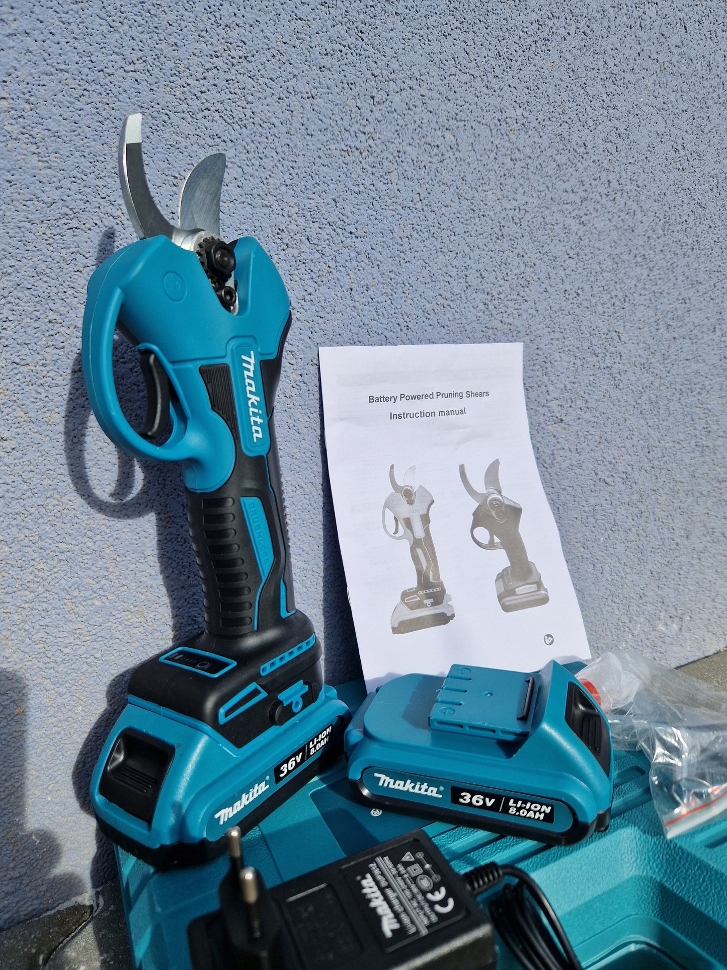 Акумулаторна Ножица Makita 36v 8Ah